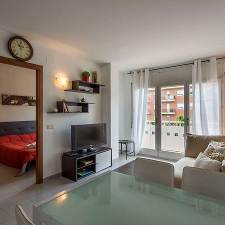 Apartamento Castell De Perelada Apartment Girona Bagian luar foto
